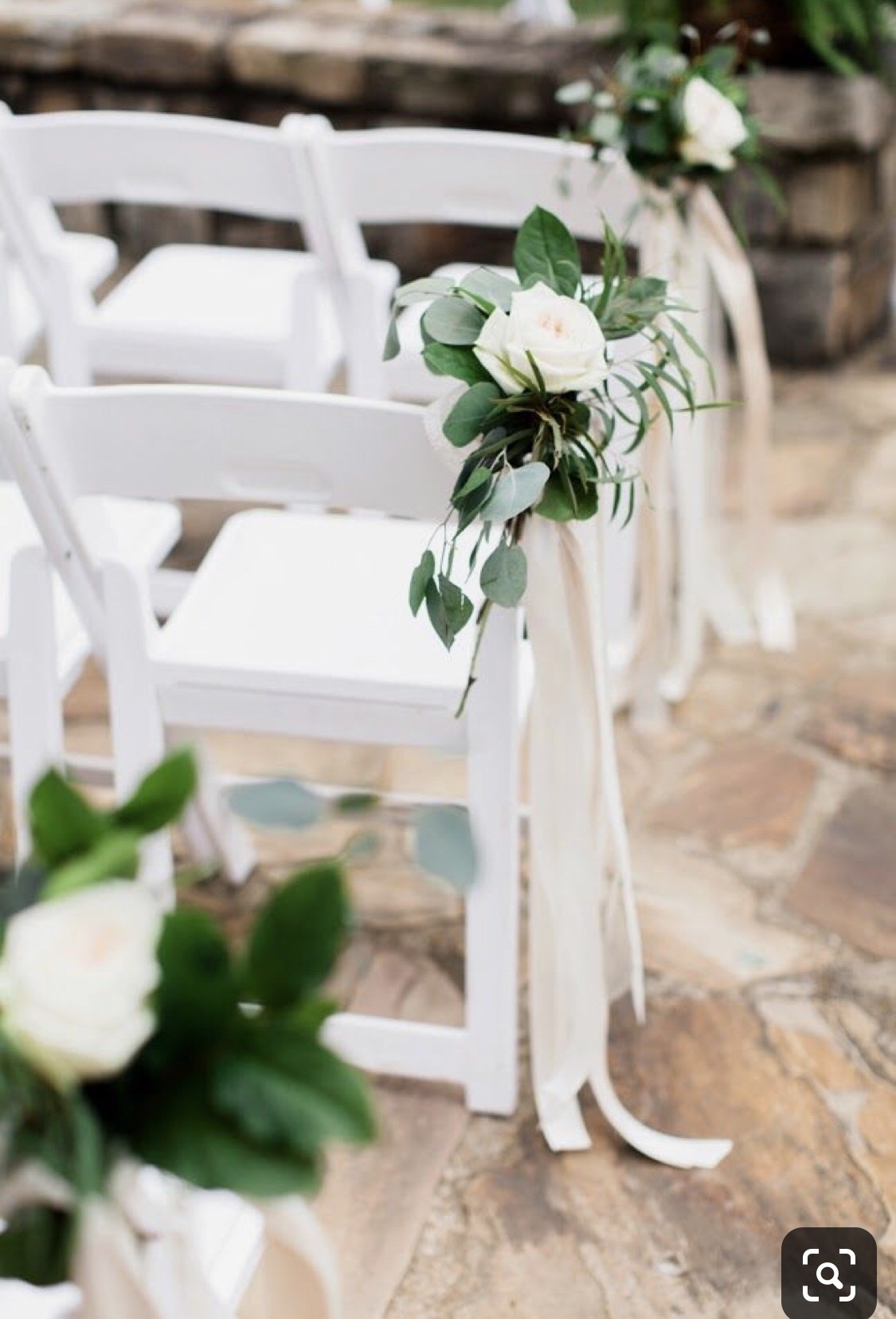 chair marker willow euch white rose | Scentsational Florals, image size:1125x1655
